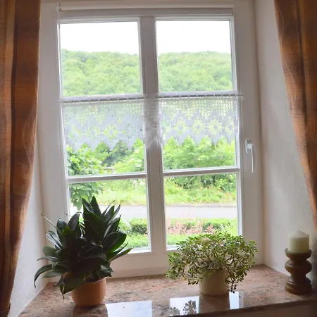 Peaceful In Eifel Near Forest Appartamento